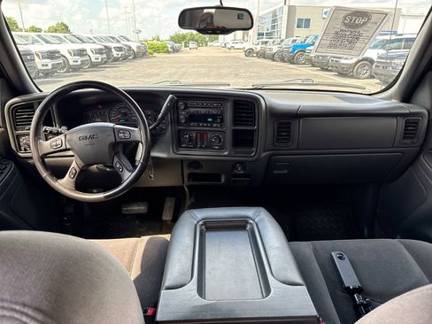 Used 2005 GMC Sierra 1500 SLE w/ Light Duty Power Package RWD image 10