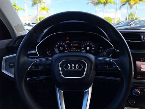 Certified 2023 Audi Q3 2.0T Premium w/ Convenience Package image 8