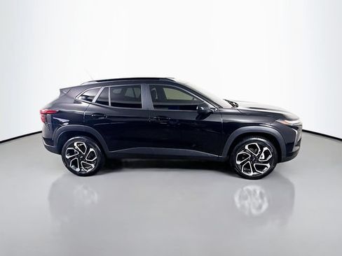 Used 2024 Chevrolet Trax RS FWD image 5