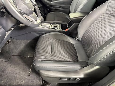 Used 2023 Subaru Forester Premium AWD/4WD image 11