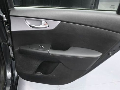 Used 2024 Kia Forte LXS FWD image 31