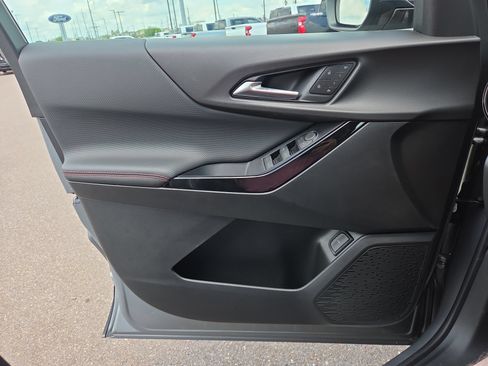 New 2027 Chevrolet Equinox RS w/ Convenience Package III FWD image 18