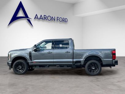 New 2026 Ford F350 Lariat w/ Black Appearance Package