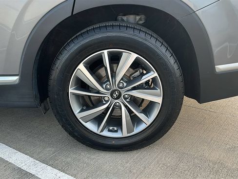 Used 2019 Hyundai Santa Fe Limited FWD image 18