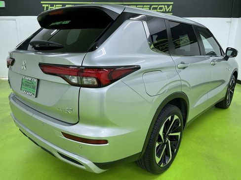 Used 2024 Mitsubishi Outlander Ralliart image 10