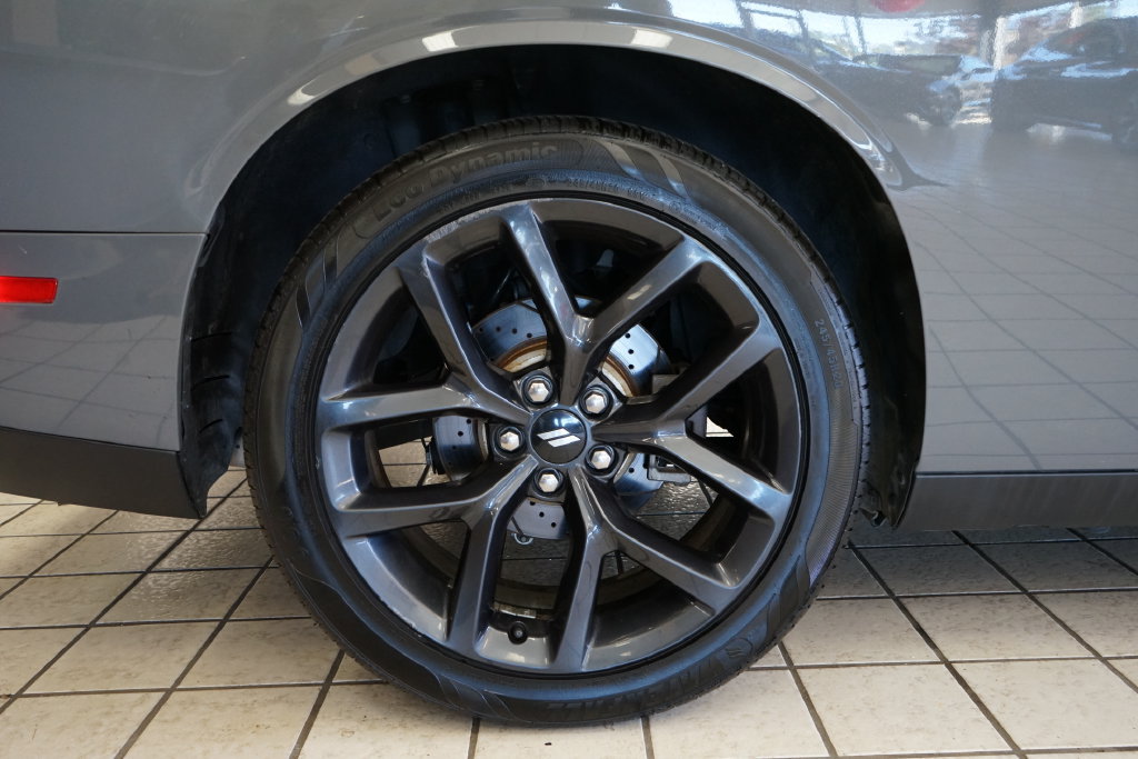 Used 2019 Dodge Challenger SXT w/ Blacktop Package RWD image 46