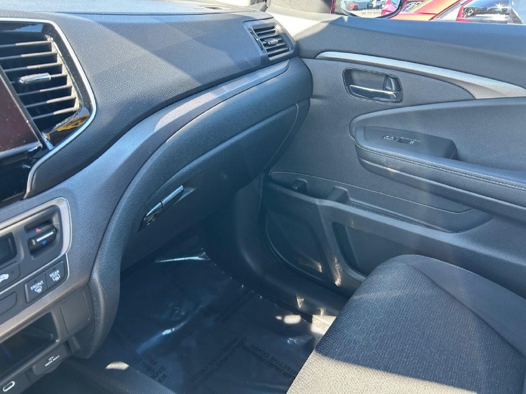 Certified 2024 Honda Ridgeline Sport image 32