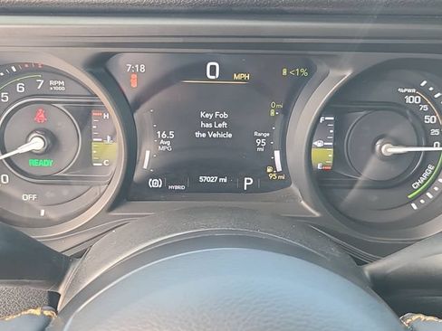 Used 2024 Jeep Wrangler Unlimited AWD/4WD image 23