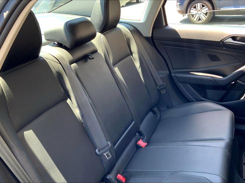 Used 2019 Volkswagen Jetta SE FWD image 26