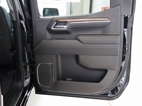 Used 2024 Chevrolet Silverado 1500 LT Trail Boss w/ Convenience Package II image 36