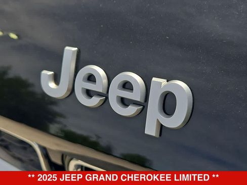 New 2025 Jeep Grand Cherokee Limited w/ Luxury Tech Group II AWD/4WD image 12