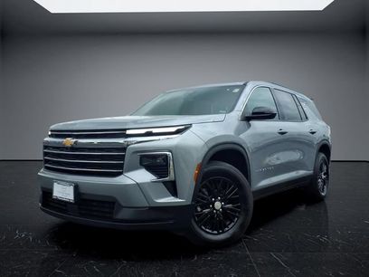 Used 2026 Chevrolet Traverse LT w/ Driver Confidence Package