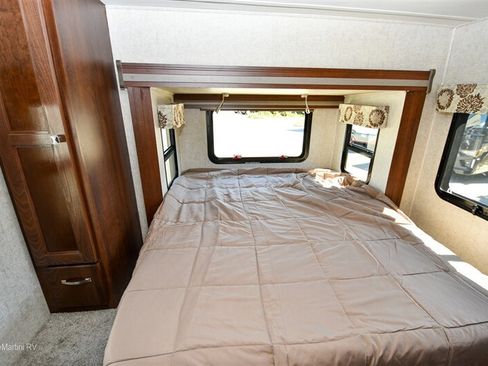 Used 2018 Mercedes-Benz Sprinter 3500 image 8