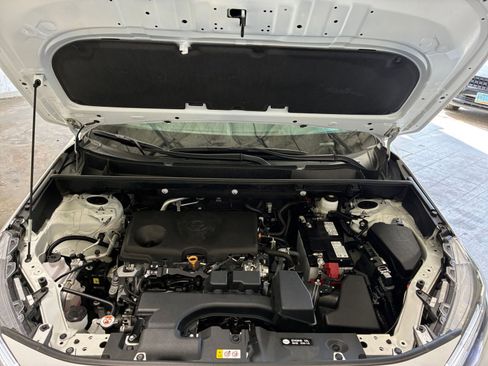 Used 2025 Toyota RAV4 XLE w/ Convenience Package image 34