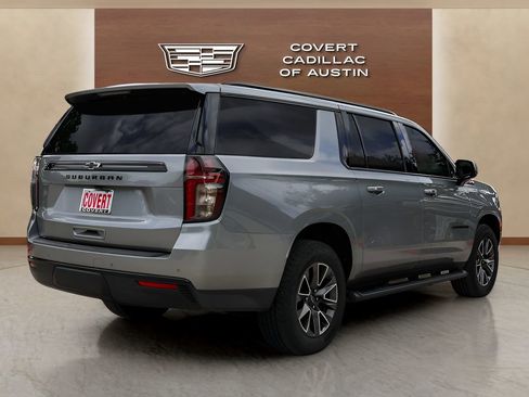 Used 2023 Chevrolet Suburban Z71 w/ Luxury Package AWD/4WD image 4