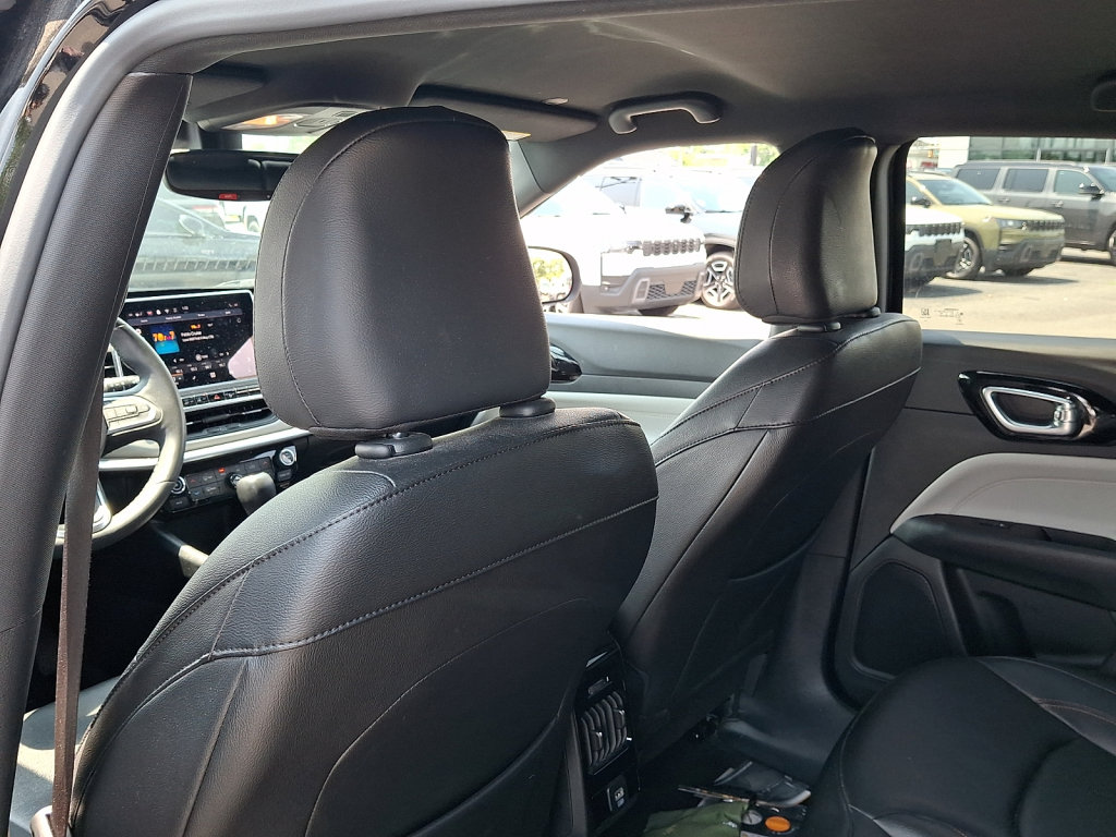 Used 2024 Jeep Compass Limited AWD/4WD image 21