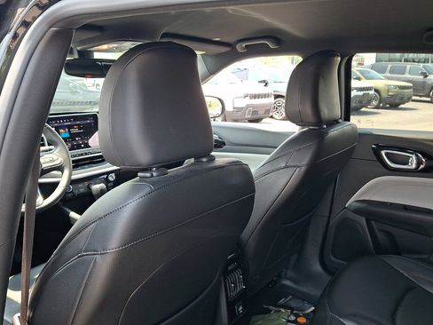 Used 2024 Jeep Compass Limited AWD/4WD image 21