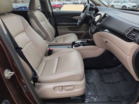 Certified 2020 Honda Pilot Touring image 34