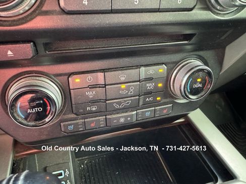 Used 2017 Ford F150 Lariat w/ Equipment Group 502A Luxury image 28