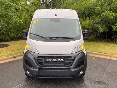 Used 2025 RAM ProMaster 2500 w/ Convenience Group FWD image 2