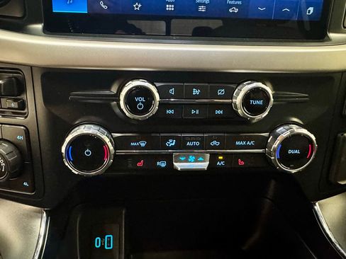 Used 2022 Ford F150 XLT w/ Equipment Group 302A High image 33