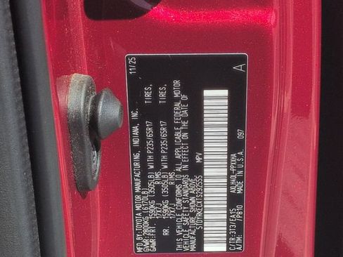 Used 2026 Toyota Sienna XLE FWD image 31