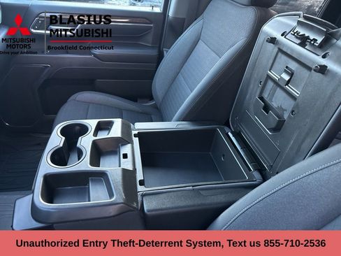 Used 2024 GMC Sierra 3500 SLE w/ SLE Value Package image 28