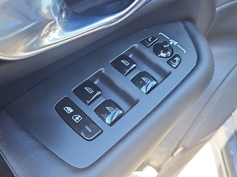 Used 2023 Volvo XC90 B6 Plus w/ Protection Package Premier image 21