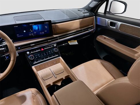 Used 2024 Hyundai Santa Fe Limited image 25