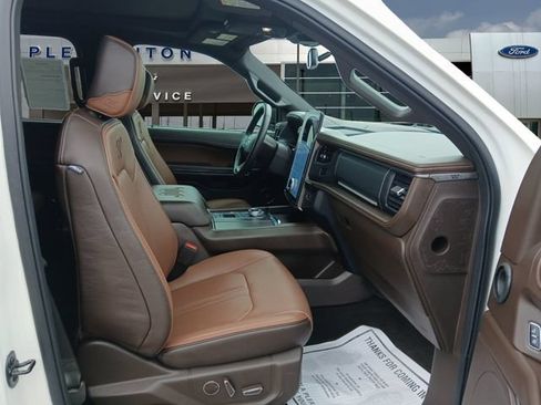 Certified 2024 Ford Expedition King Ranch RWD image 15