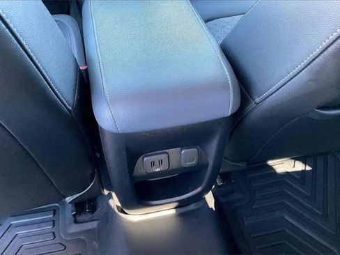 Used 2020 Chevrolet Colorado Z71 image 32