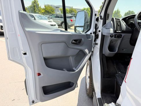 Used 2018 Ford Transit 150 XLT RWD image 13