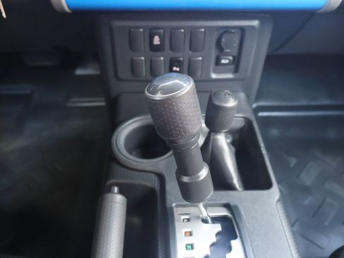 Used 2007 Toyota FJ Cruiser 4WD image 17