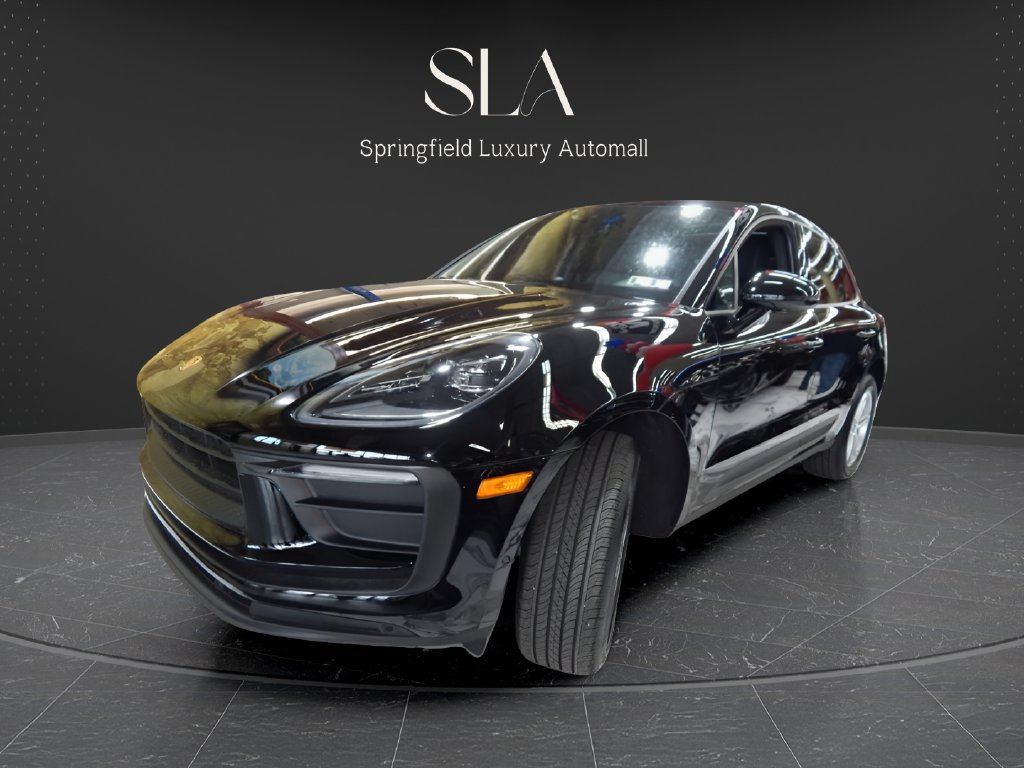 Used 2022 Porsche Macan AWD/4WD image 3