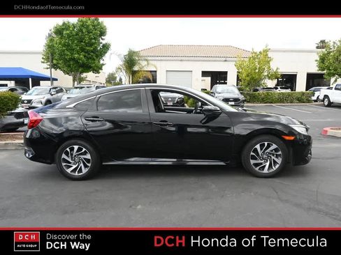 Used 2017 Honda Civic EX image 5