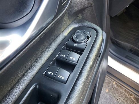 Used 2020 GMC Terrain SLT w/ Preferred Package image 17