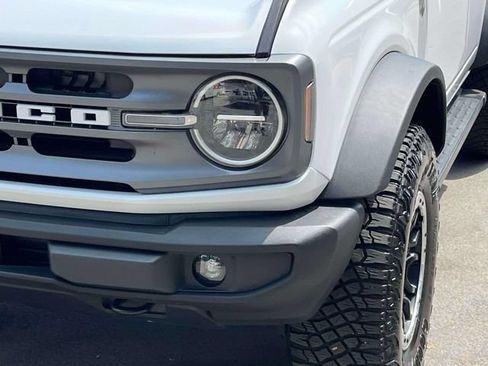 Used 2023 Ford Bronco Big Bend w/ Sasquatch Package AWD/4WD image 9