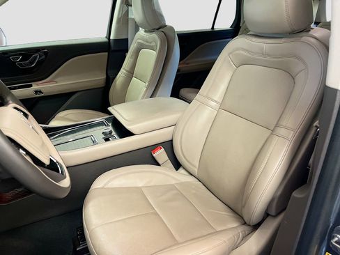 Used 2023 Lincoln Aviator Reserve w/ Elements Package Plus AWD/4WD image 22