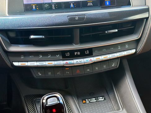Used 2022 Cadillac CT5 V w/ Platinum Package RWD image 31
