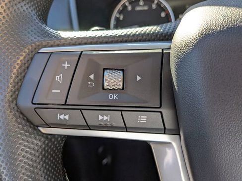 New 2025 Mitsubishi Outlander ES FWD image 29