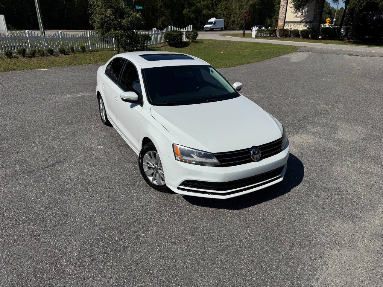 Used 2016 Volkswagen Jetta SE FWD image 38