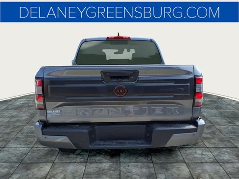 Used 2026 Nissan Frontier PRO-4X AWD/4WD image 4