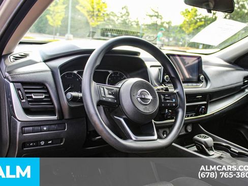 Used 2024 Nissan Rogue SV AWD/4WD image 22