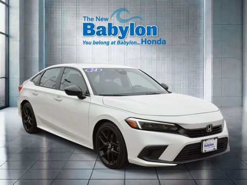 Used 2024 Honda Civic Sport image 6