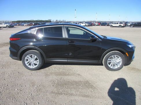 New 2026 Buick Envista Sport Touring FWD image 3
