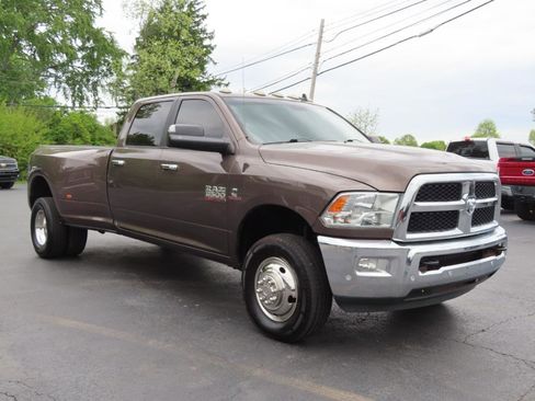Used 2018 RAM 3500 SLT w/ Luxury Group AWD/4WD image 8