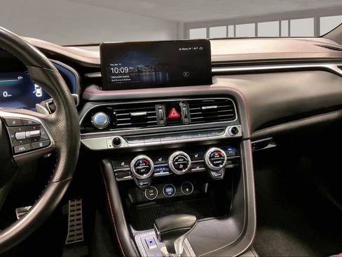 Used 2023 Genesis G70 2.0T w/ Sport Prestige Package image 9