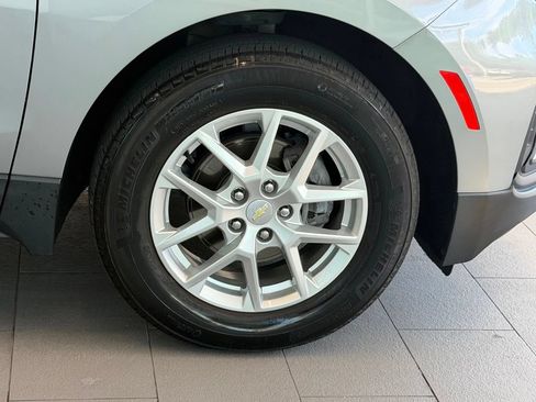 Used 2024 Chevrolet Equinox LS w/ Driver Confidence II Package FWD image 9