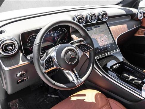New 2026 Mercedes-Benz GLC 300 4MATIC image 9