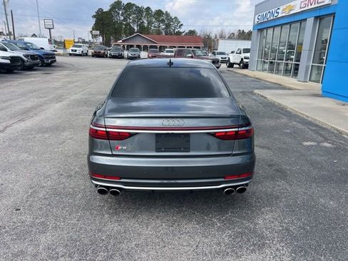 Used 2024 Audi S8 image 12